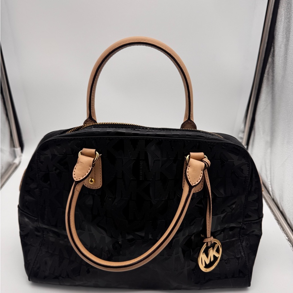 Michael Kors Black and Tan Purse